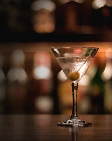 カクテル 札幌すすきのにある隠れ家的バー、Barone